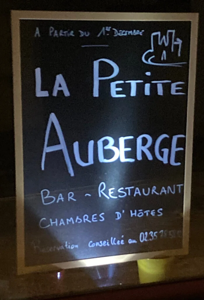 Vitrine La petite auberge - Jumièges
